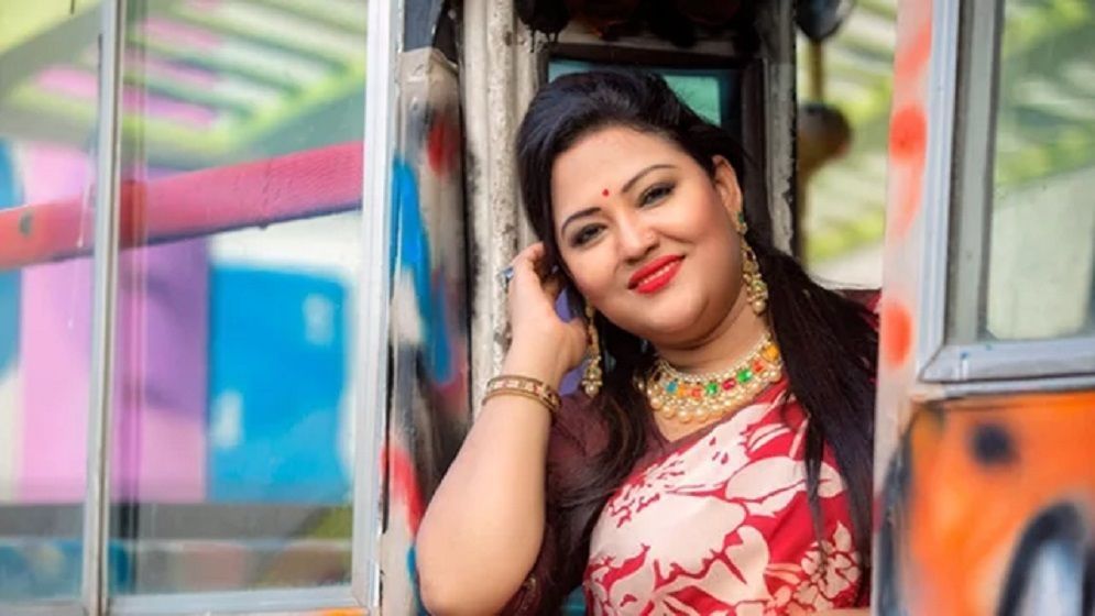 এইডস হওয়া নিয়ে মুখ খুললেন মমতাজ