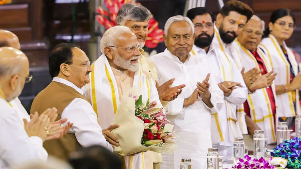 মোদির নতুন মন্ত্রীসভায় থাকছেন যারা