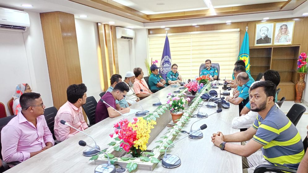 ট্রাফিক ওয়ারী বিভাগের সঙ্গে পশুর হাটের ইজারাদারদের সভা