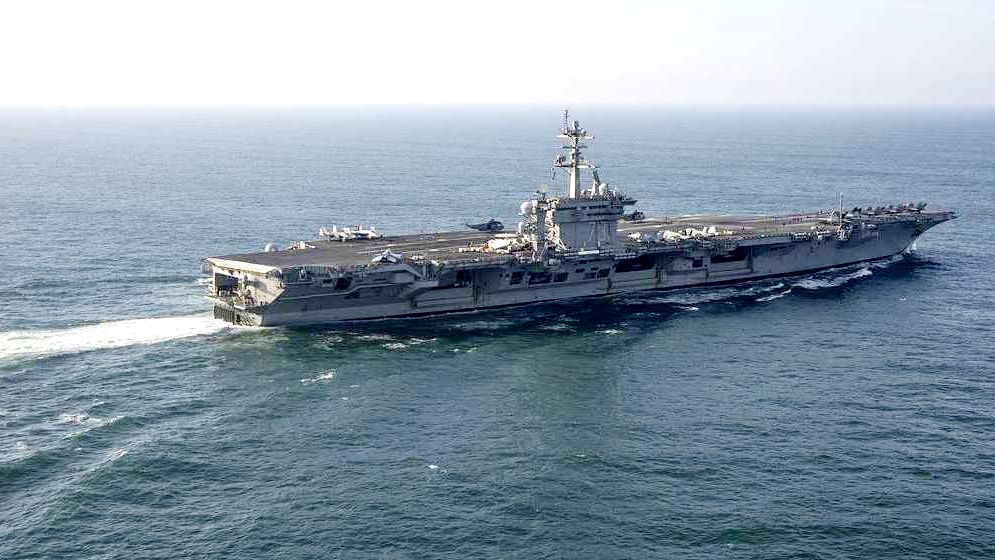 মার্কিন যুদ্ধবিমানবাহী রণতরীতে হুথির হামলা 