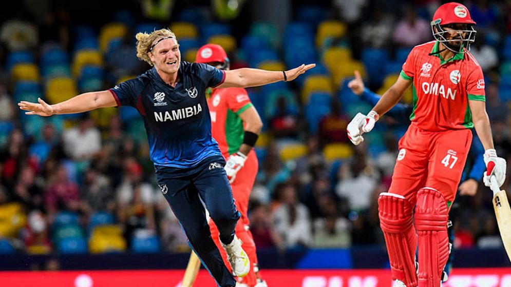 টি-টোয়েন্টি বিশ্বকাপে নামিবিয়ান পেসারের কীর্তি 