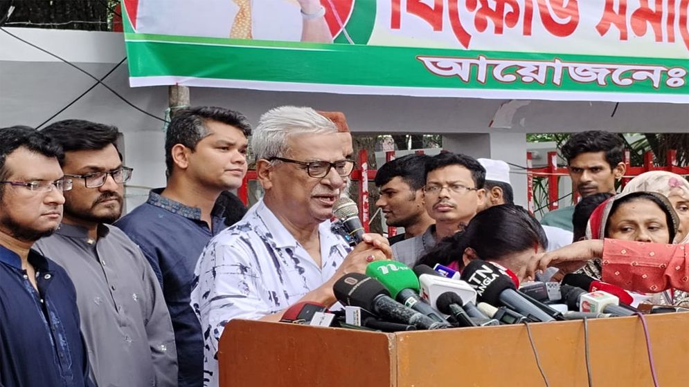 ভারত বাংলাদেশের গণতন্ত্রকে অকার্যকর করার চেষ্টা করছে : জয়নুল আবদিন
