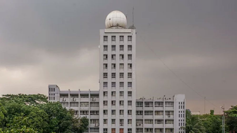 দুপুরের মধ্যে ৬০ কিলোমিটার বেগে ঝড়ের শঙ্কা