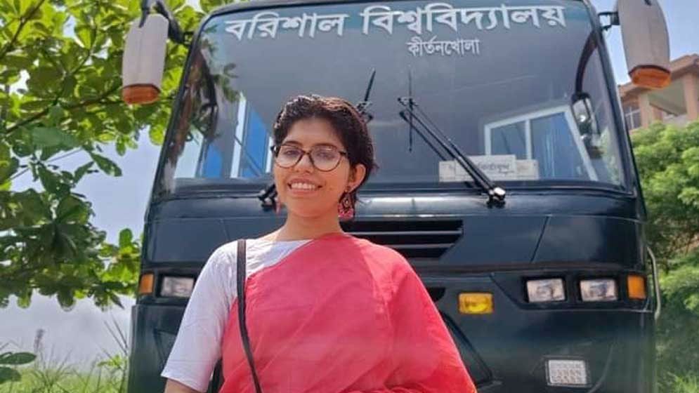 প্রেমিকের সঙ্গে মনোমালিন্য, বরিশাল বিশ্ববিদ্যালয় ছাত্রীর কাণ্ড