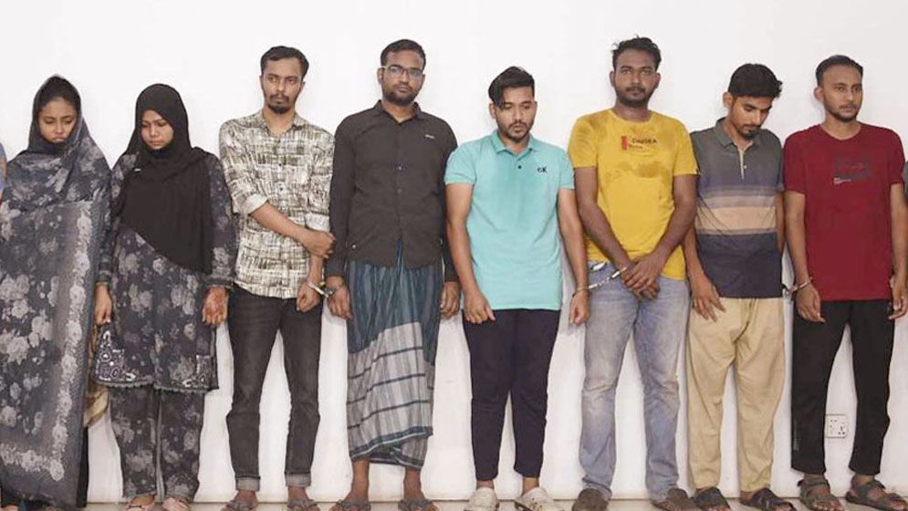 মেডিকেল শিক্ষার্থীদের নেতৃত্বে অনলাইনে যৌন ব্যবসা, আয় ১০০ কোটি টাকা
