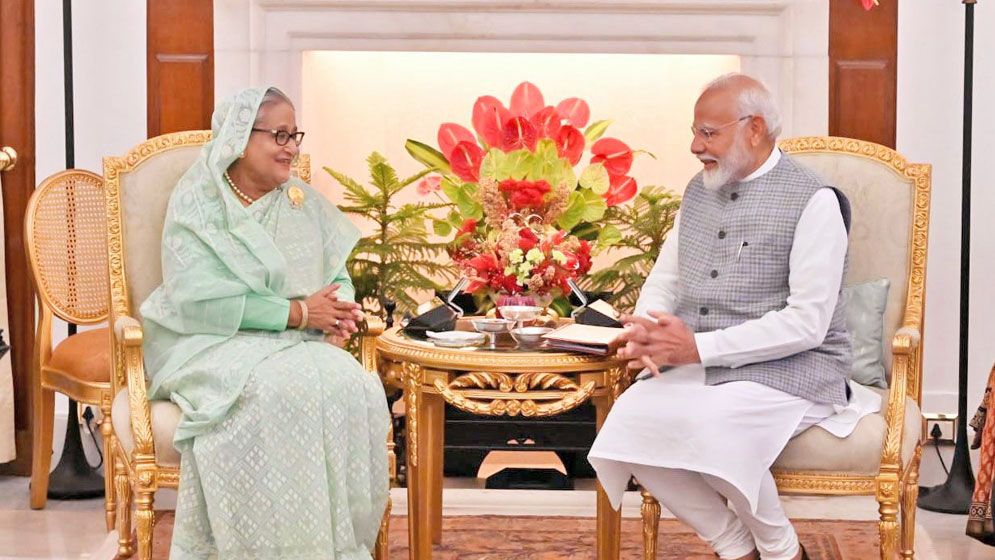 বাংলাদেশ-ভারত দ্বিপক্ষীয় বৈঠক ও অজিত দোভালের হাতে লাল ফাইল