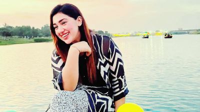 যে রঙের ছাগল কোরবানি দিচ্ছেন অপু বিশ্বাস