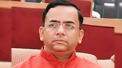 ঢাবিতে ভর্তির যোগ্যতা ছাড়াই ডক্টরেট ডিগ্রি পেয়েছেন বেনজীর