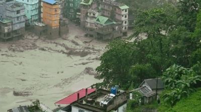 সিকিমে ব্যাপক ভূমিধসে আটকে পড়েছে ১০ বাংলাদেশি
