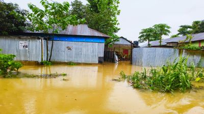 জুড়ীতে ভয়াবহ বন্যায় পানিতে ভাসছে গ্রামের পর গ্রাম