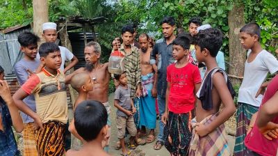 কৃষকের জালে রাসেলস ভাইপার, প্লাস্টিকের কৌটায় সংরক্ষণ