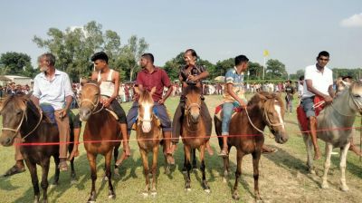 দেওয়ানগঞ্জে ঐতিহ্যবাহী ঘোড়া দৌড় প্রতিযোগিতা অনুষ্ঠিত