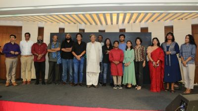 অর্ধশতাধিক শিল্পীর কণ্ঠে ৬৩টি গানের সংকলন নিয়ে এলেন নির্ঝর (ভিডিও)