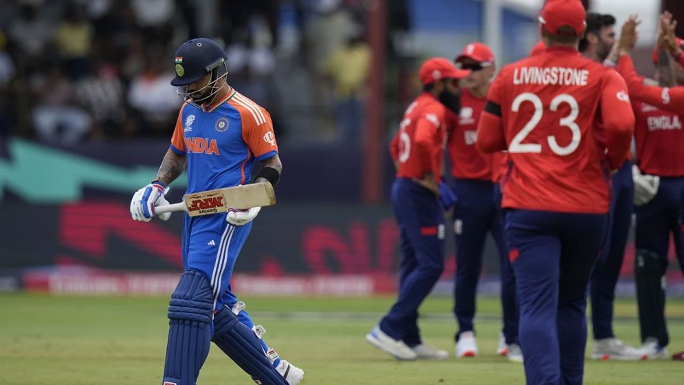 বৃষ্টি শেষে আবারো খেলা শুরু