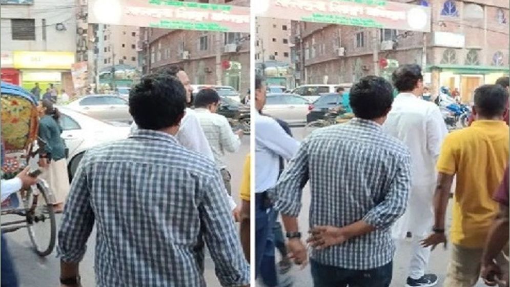 কোটাবিরোধীদের সড়ক অবরোধ, হেঁটে সচিবালয়ে গেলেন শিক্ষামন্ত্রী