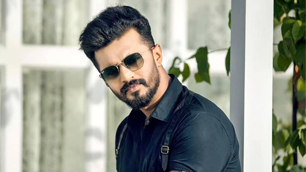 ঈদে নতুন রেকর্ড গড়লেন ফারহান