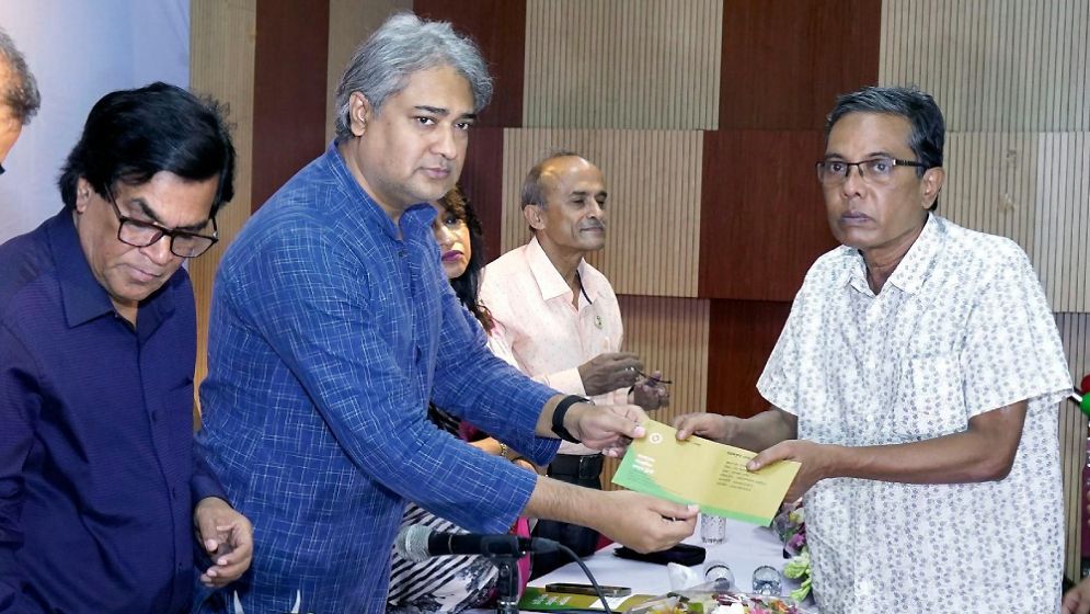 মিথ্যার বিরুদ্ধে সাংবাদিকদের প্রতিবাদ করতে হবে : তথ্য প্রতিমন্ত্রী
