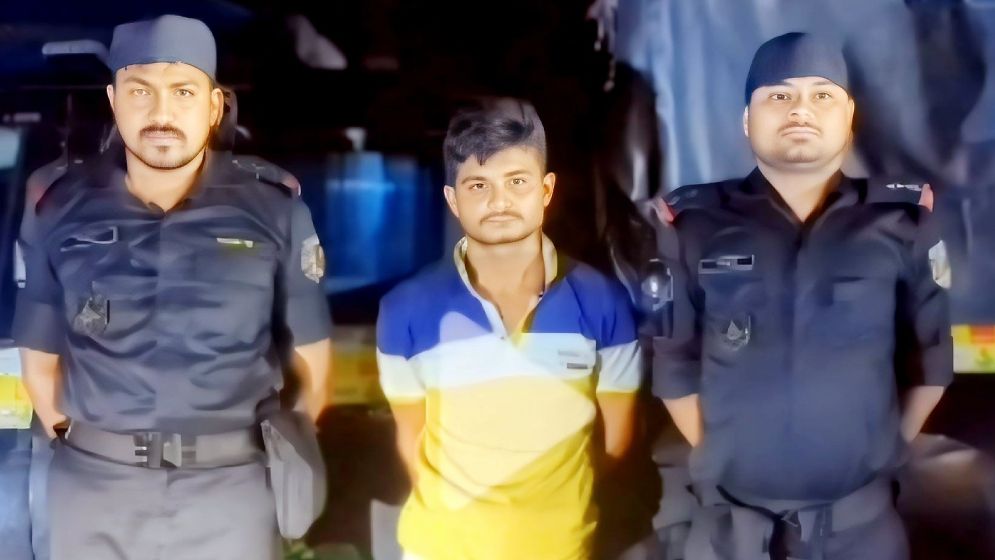 গণধর্ষণ মামলার প্রধান আসামি পিস্তল বাবু গ্রেপ্তার