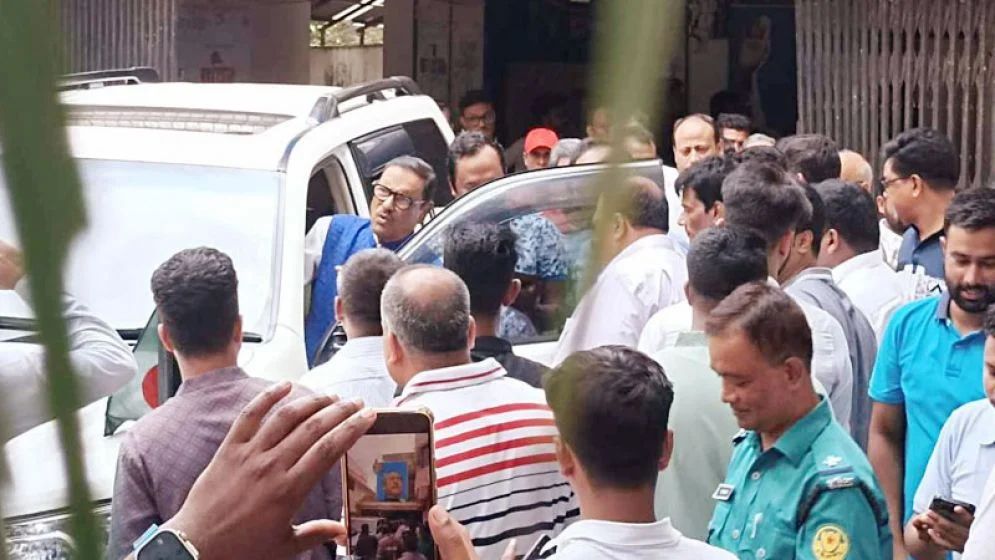 ৪ মন্ত্রীর সঙ্গে ওবায়দুল কাদেরের রুদ্ধদ্বার বৈঠক নিয়ে যা জানা গেল