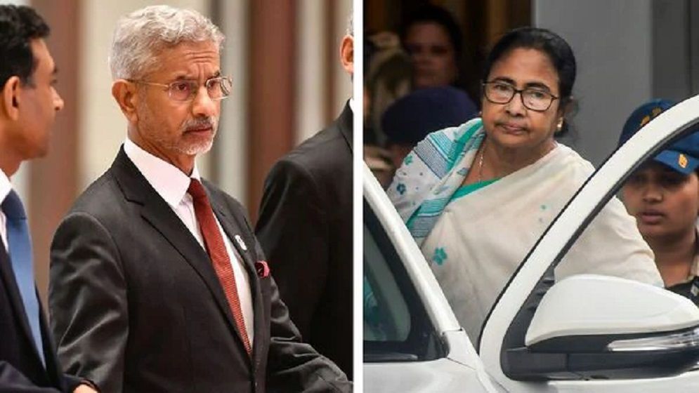 বাংলাদেশ নিয়ে মন্তব্য করায় মমতাকে সংবিধানের পাঠ দিলেন জয়শংকররা