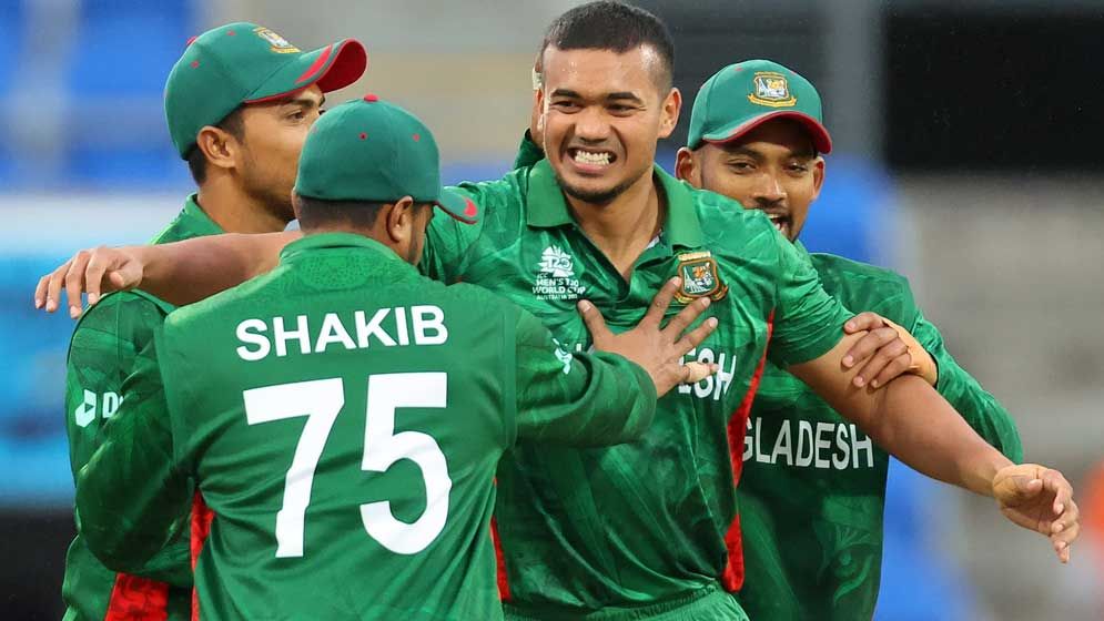 তাসকিনের ঘুমকাণ্ড নিয়ে মুখ খুললেন সাকিব