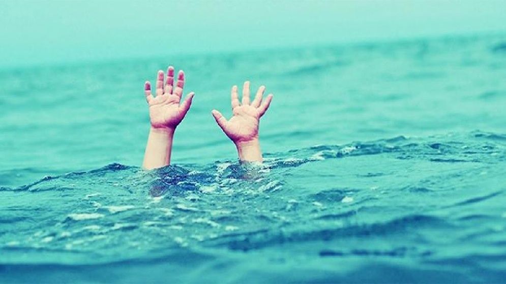 পানিতে ডুবে শিশুসহ দুই জনের মৃত্যু