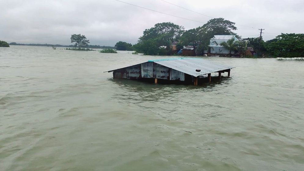 সুরমার পানি বিপৎসীমার ওপরে, সুনামগঞ্জে তৃতীয় দফায় বন্যা