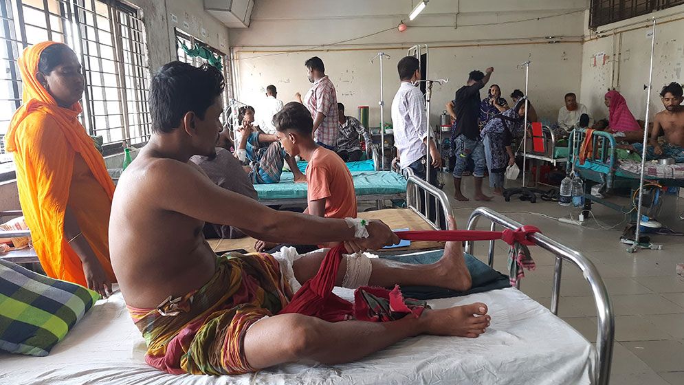 ভর্তি ১২৪ জন, খেটে  খাওয়া মানুষই বেশি 