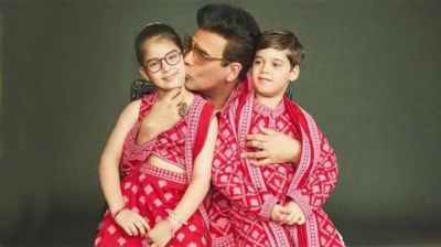 মাকে খুঁজছেন করণের দুই সন্তান