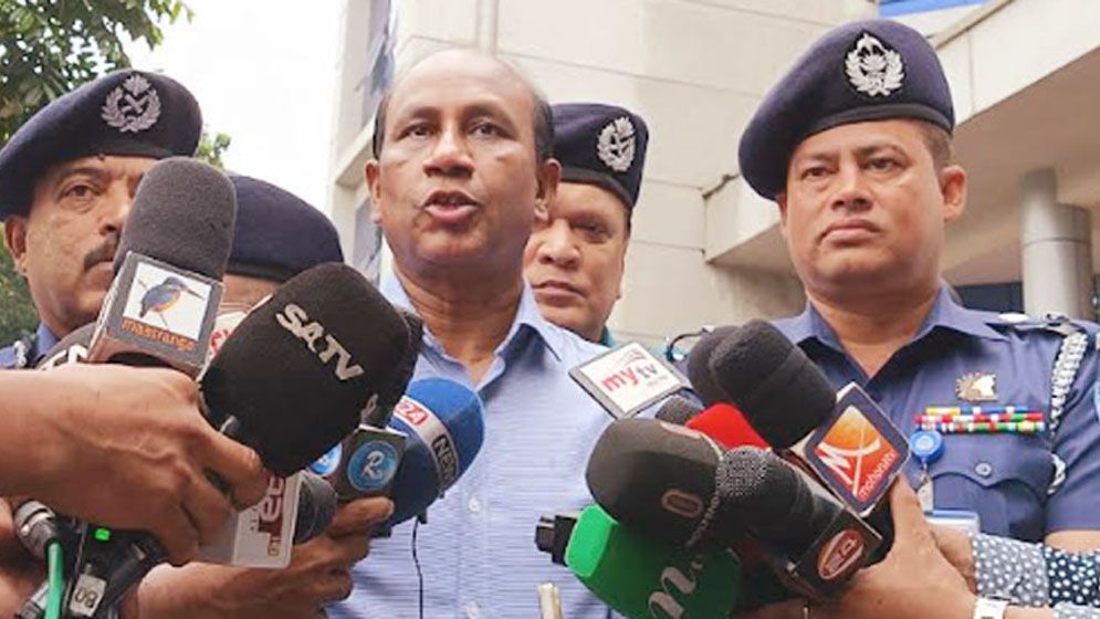 দেশে এখন জঙ্গিবাদ পুরোপুরি নিয়ন্ত্রণে: এসবি প্রধান