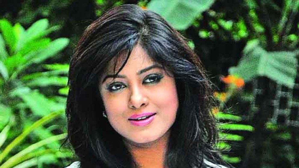 বিপদে মৌসুমী