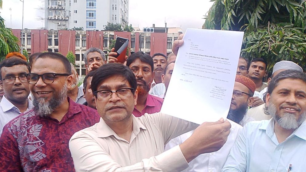 আবহাওয়া অধিদপ্তরের পরিচালক আজিজুর রহমানের পদত্যাগ
