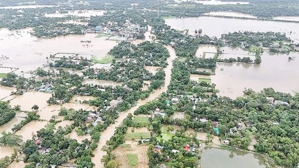 বন্যা: ক্ষতিগ্রস্ত ৪৫ লাখ মানুষ, পানিবন্দি ৯ লাখ পরিবার, মৃত্যু ১৩