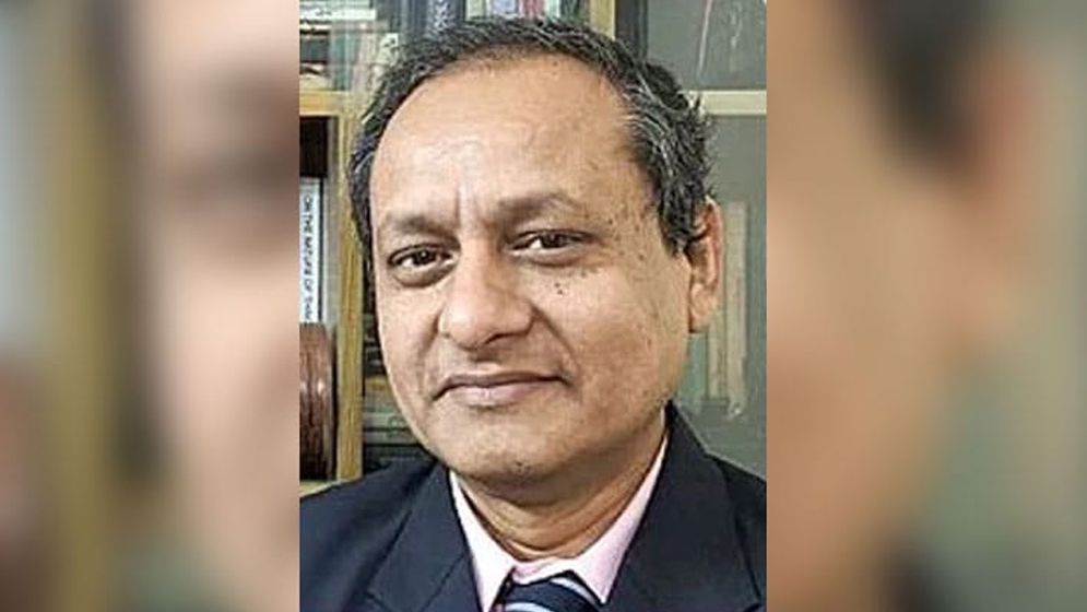 অন্তর্বর্তীকালীন সরকারের উপদেষ্টা হলেন মধ্যনগরের বিধান রঞ্জন রায়