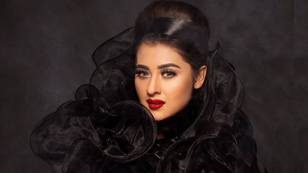 বন্যার্তদের পাশে দাঁড়ানোর আহ্বান বুবলীর