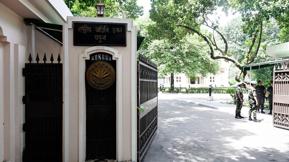 যেসব দলের সঙ্গে বৈঠকে প্রধান উপদেষ্টা