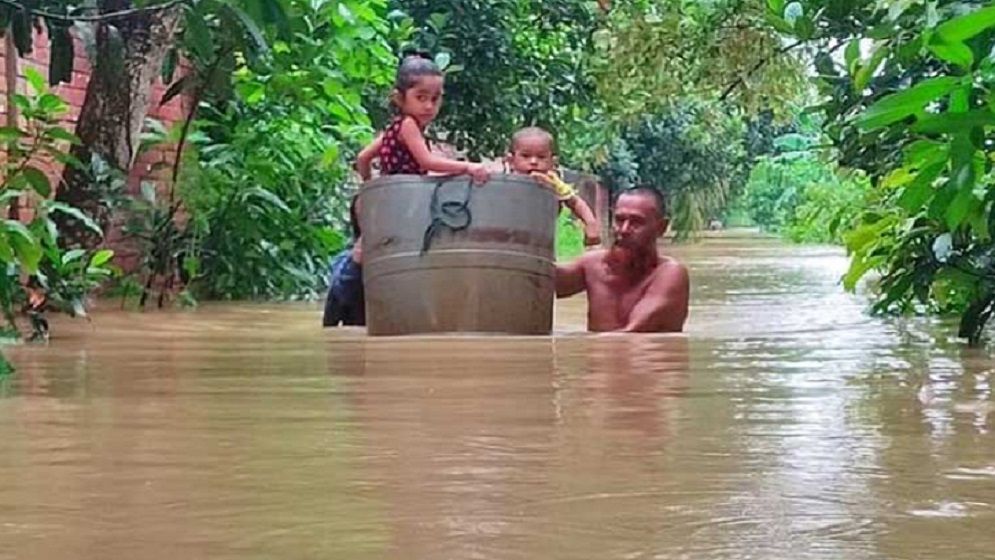বন্যায় পানিবন্দি ৪ লাখ ৪০ হাজার ৮৪০ পরিবার, দুজনের মৃত্যু 