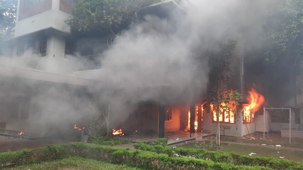 বঙ্গবন্ধু ভবনে সব পুড়ে ছাই