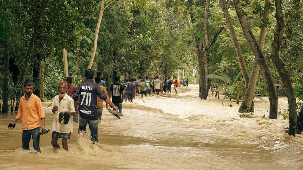 বন্যার্তদের সহায়তায় প্রধান উপদেষ্টার ত্রাণ তহবিল গঠন, অর্থ পাঠাবেন যেভাবে
