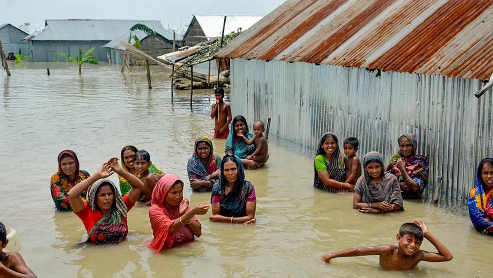 বন্যা: মৃতের সংখ্যা বেড়ে ৫৪, পানিবন্দী ১০ লাখ পরিবার