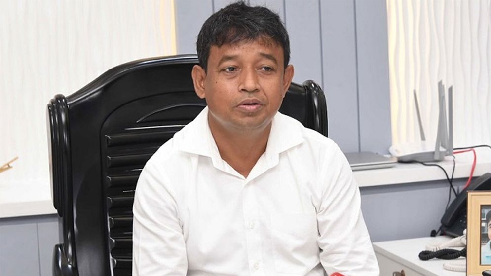 ডিবির হারুন ও তার স্ত্রীর বিদেশযাত্রায় নিষেধাজ্ঞা চেয়ে আবেদন