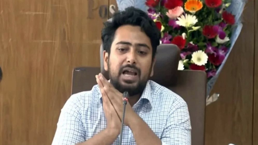 আমাকে ‘স্যার’ বলার দরকার নেই: উপদেষ্টা নাহিদ