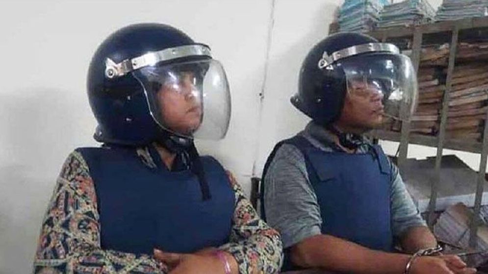 আদালতেও প্রশ্ন ছুড়ে দিলেন ফারজানা রুপা