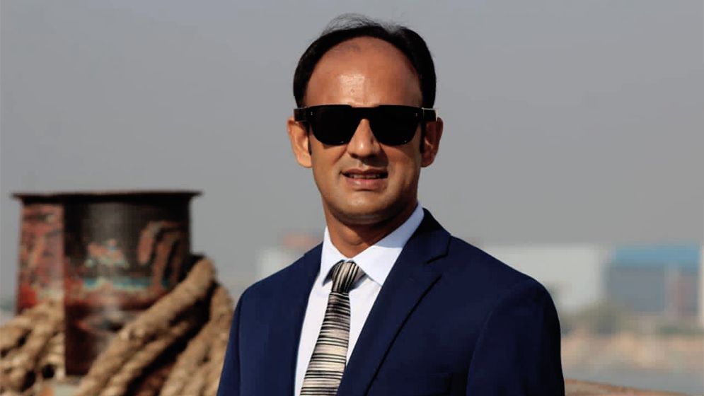 এবার ব্যারিস্টার সুমনও হত্যা মামলায় ফাঁসলেন