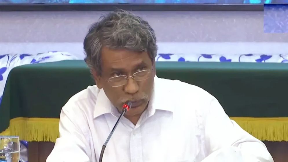 সংবিধান পুনর্লিখন ছাড়া কোনো উপায় নেই