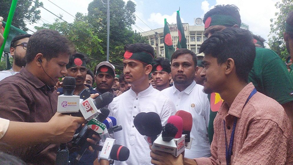 ধানমন্ডি ৩২ নম্বরে সেই ব্যক্তিকে বিবস্ত্র করা নিয়ে যে মন্তব্য করলেন সারজিস