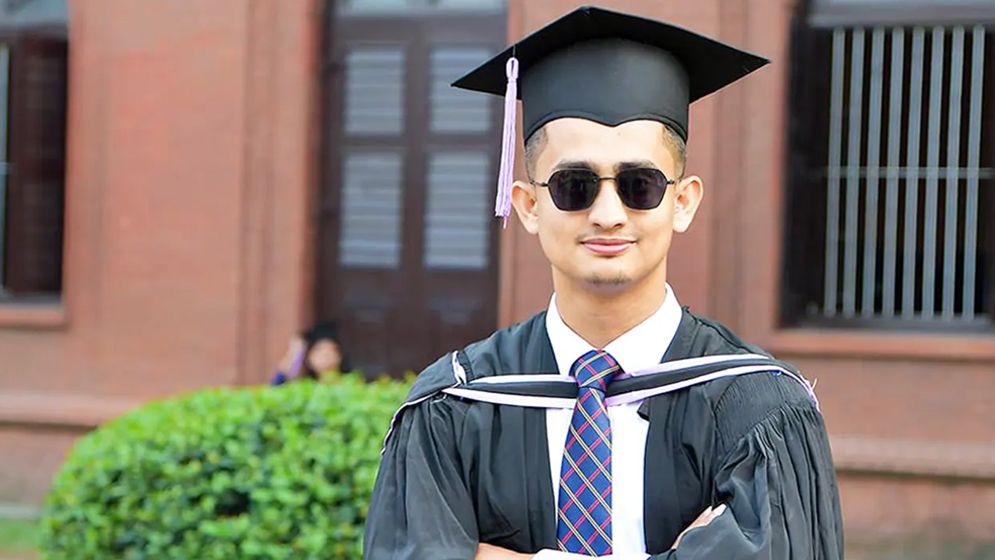 আন্দোলনকারী শিক্ষার্থীদের গ্রেপ্তার-মামলা নিয়ে সমন্বয়ক সারজিসের স্ট্যাটাস