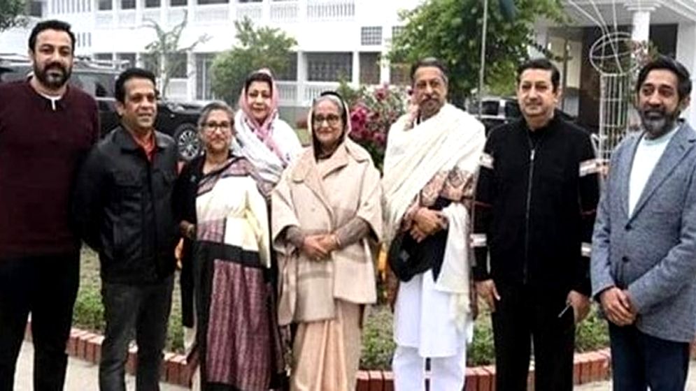 শেখ হাসিনার ৪ ভাইয়ের বিরুদ্ধে দুই মামলা