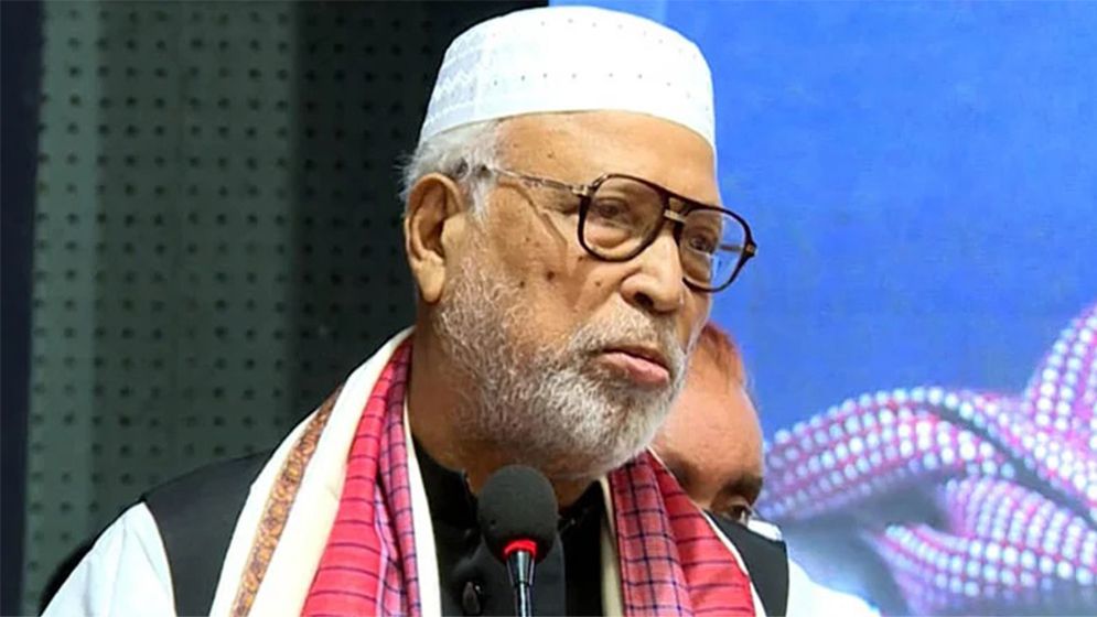 ধানমন্ডি ৩২ নম্বরে নিজের গাড়ি ভাঙচুর নিয়ে যা বললেন কাদের সিদ্দিকী