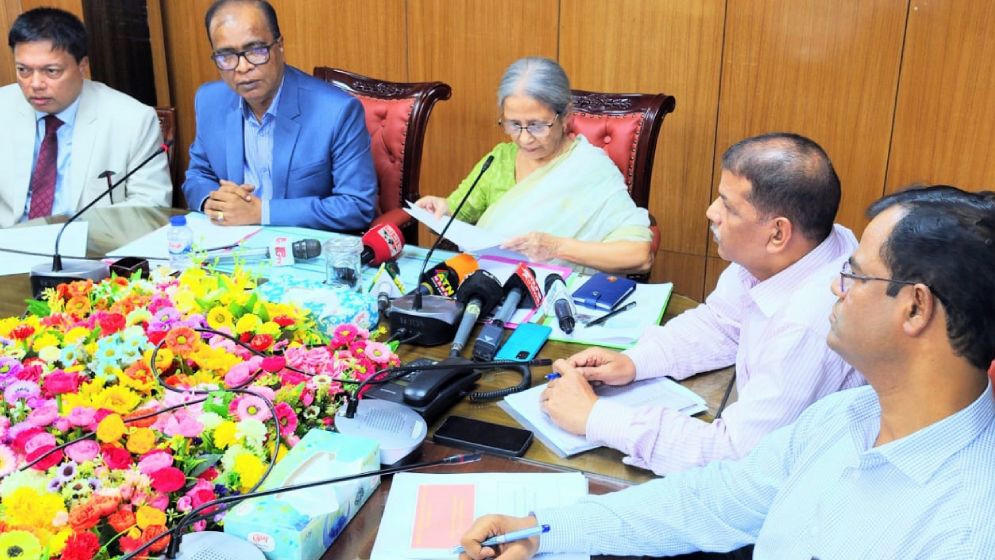 বন্যায় প্রাণিসম্পদ খাতে ক্ষতি ১ হাজার ৫০০ কোটি টাকা: উপদেষ্টা